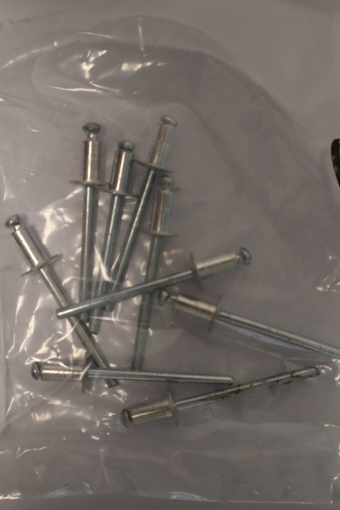 [B120018] Rivet 4mm 9 pièces